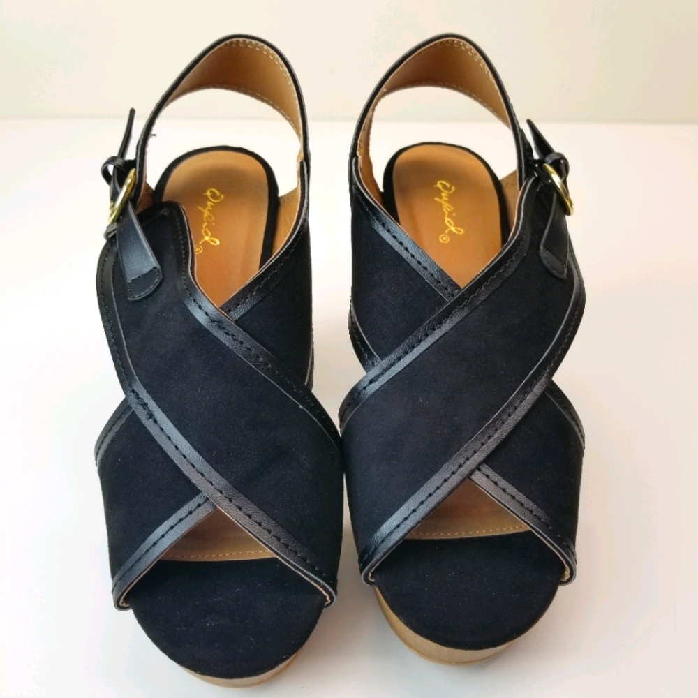 Womens Sz 8 Heels Sandals Black X-Band Buckle